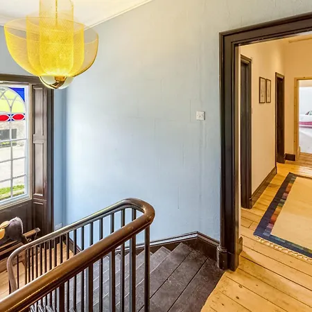 Fieldgate House *